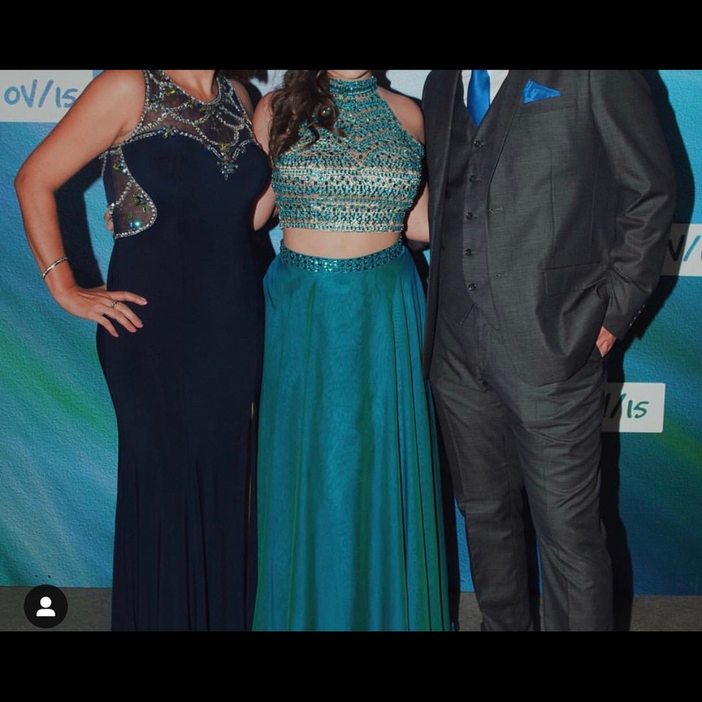 Sherri Hill prom dress size 4